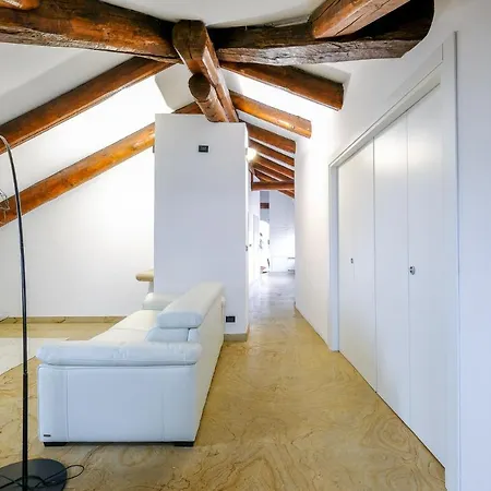 Piazza Castello 1 Appartement *