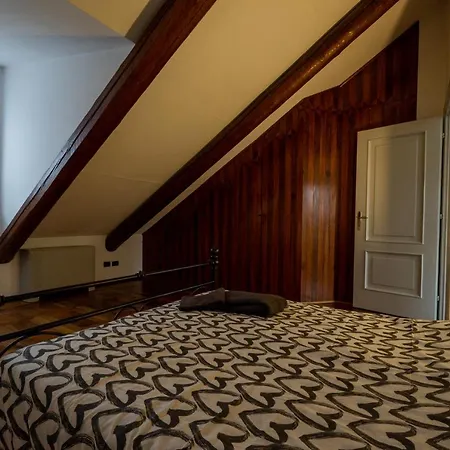 Piazza Castello 1 Appartement