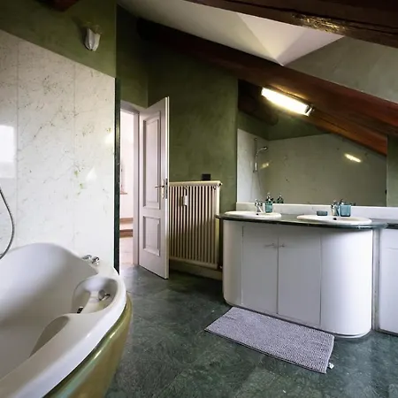 Apartment Piazza Castello 1