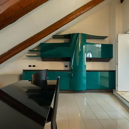 Apartment Piazza Castello 1 *